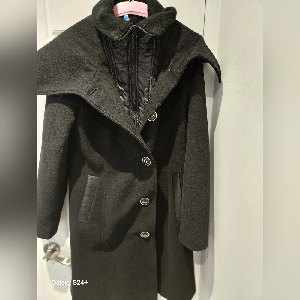 Black Women's Coat With Removeable Half Puffer